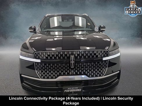 Used 2026 Lincoln Navigator Reserve AWD/4WD image 3