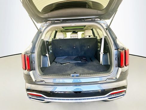 Used 2023 Kia Sorento S w/ Panoramic Sunroof Package FWD image 27