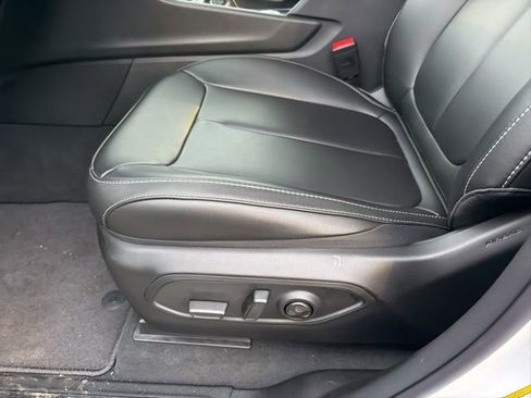 New 2026 Jeep Grand Cherokee Limited AWD/4WD image 17