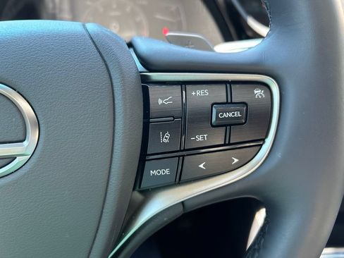 Certified 2025 Lexus ES 350 w/ Premium Package FWD image 18