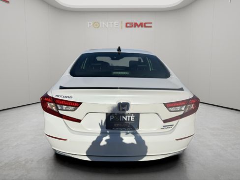 Used 2022 Honda Accord Sport image 4