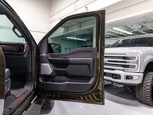 Used 2025 Ford F150 Raptor AWD/4WD image 38