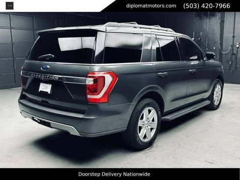 Used 2020 Ford Expedition XLT w/ Equipment Group 202A AWD/4WD image 7