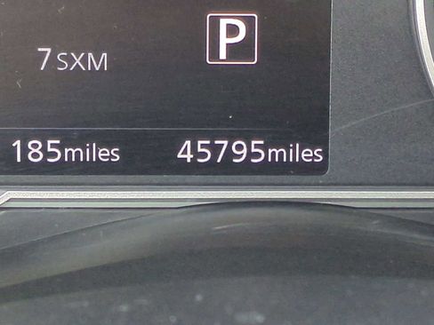 Used 2024 Nissan Versa SR image 12