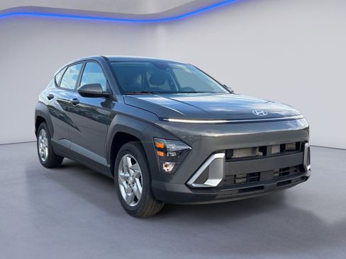 New 2026 Hyundai Kona SE image 4