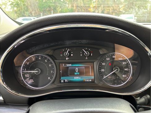 Used 2018 Buick Encore Premium image 26