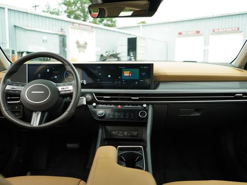Used 2024 Hyundai Sonata Limited FWD image 10