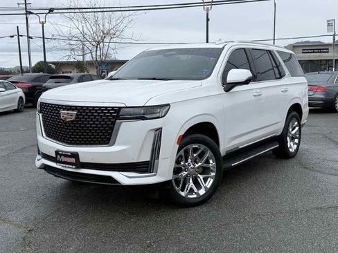 Used 2021 Cadillac Escalade Premium Luxury image 3