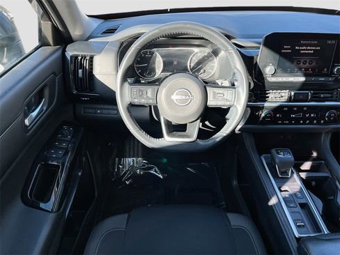 Certified 2022 Nissan Pathfinder SV image 20