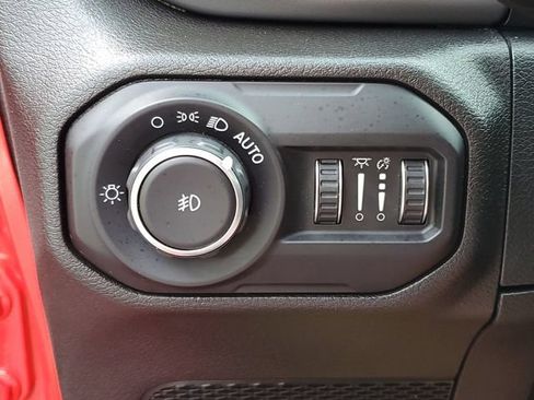 Used 2021 Jeep Wrangler Unlimited Sport AWD/4WD image 22