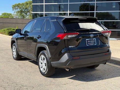 Used 2024 Toyota RAV4 LE AWD/4WD image 5