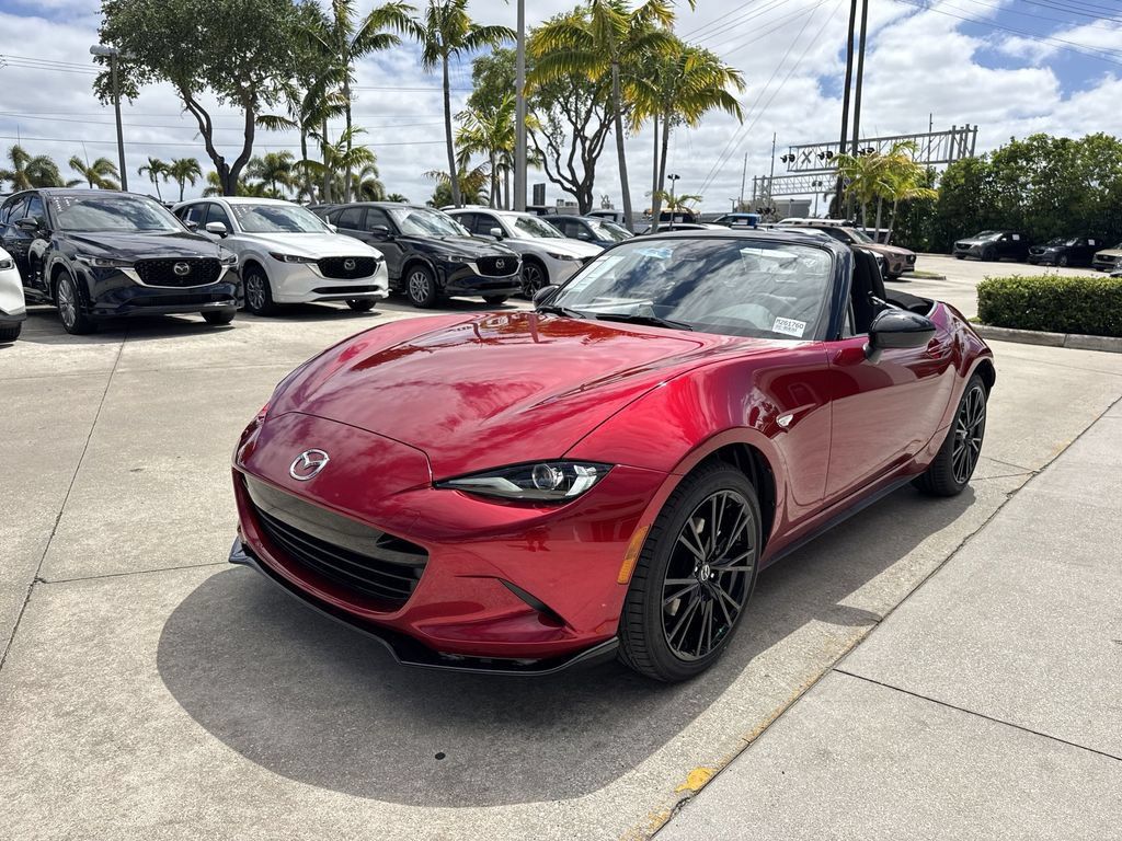 New 2026 MAZDA MX-5 Miata Club w/ Interior Package RWD image 9