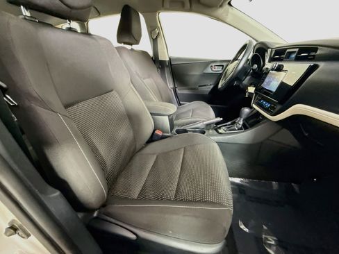 Used 2018 Toyota Corolla iM w/ All-Weather Mat Package FWD image 29