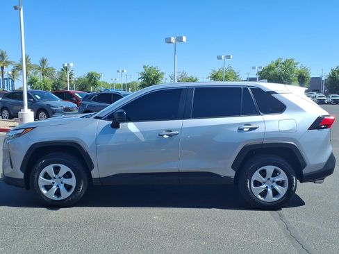 Used 2023 Toyota RAV4 LE FWD image 7