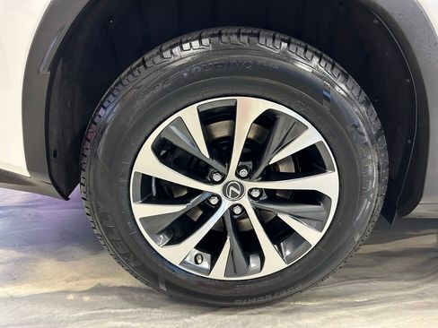 Used 2021 Lexus RX 350L Premium w/ Premium Package image 24