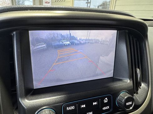 Used 2015 Chevrolet Colorado Z71 image 28