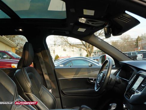 Used 2019 Volvo XC90 T6 R-Design image 36