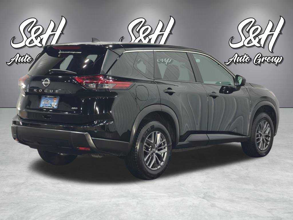 Used 2024 Nissan Rogue S AWD/4WD image 17