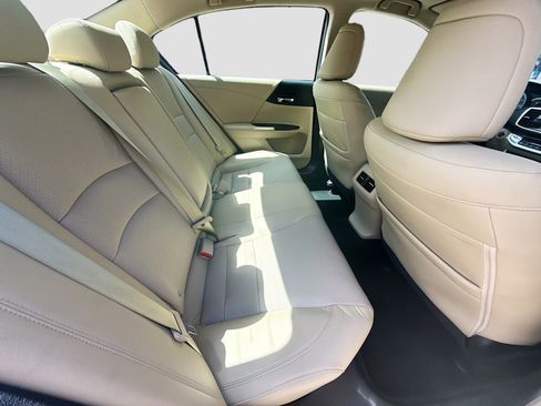 Used 2015 Honda Accord EX-L image 28