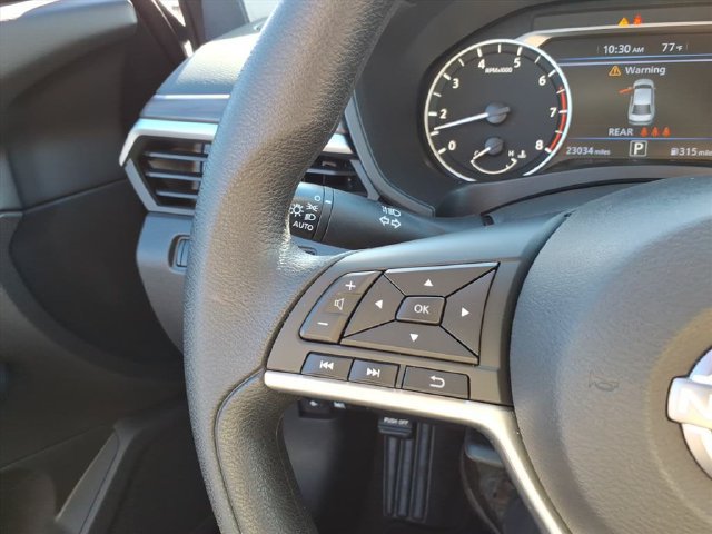 Used 2025 Nissan Altima 2.5 SV FWD image 19