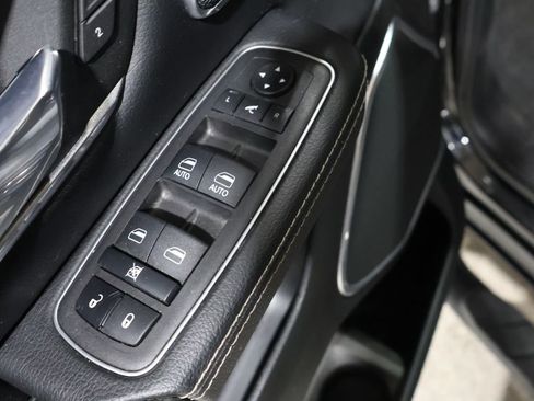 Used 2023 RAM 1500 Laramie image 16