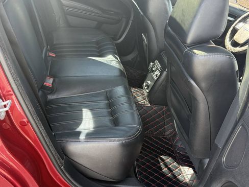 Used 2014 Chrysler 300 S RWD image 19