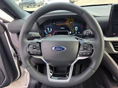 New 2026 Ford Explorer Platinum RWD image 11