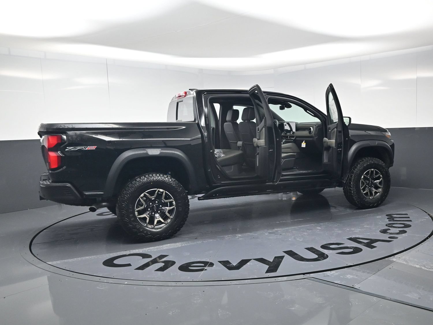 New 2026 Chevrolet Colorado ZR2 w/ Technology Package AWD/4WD image 24