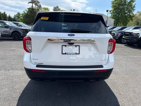Certified 2023 Ford Explorer XLT AWD/4WD image 3