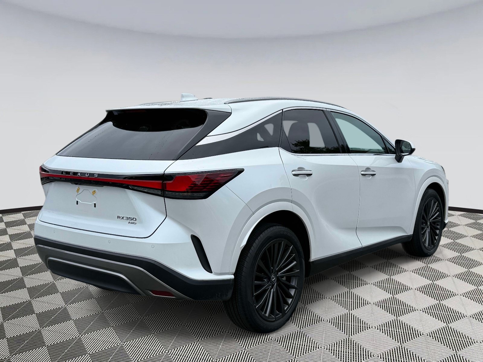 Used 2025 Lexus RX 350 AWD image 2