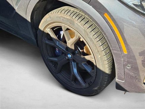 Used 2020 BMW X6 M50i image 4