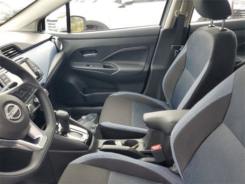 New 2025 Nissan Versa SV image 8