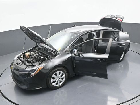 Used 2022 Toyota Corolla LE image 58