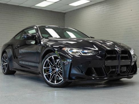 Used 2023 BMW M4 Competition RWD image 1