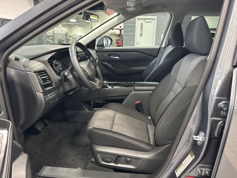 Certified 2026 Nissan Rogue SV w/ Cold Weather Package AWD/4WD image 11