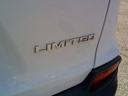 Used 2020 Jeep Cherokee Limited AWD/4WD image 11