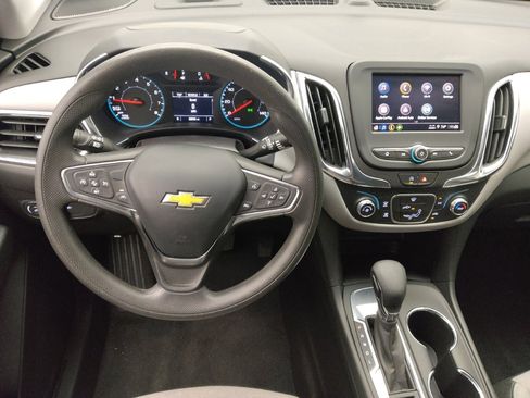 Used 2024 Chevrolet Equinox LS FWD image 22