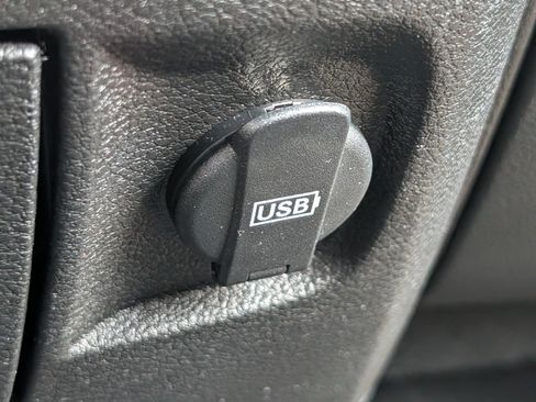 Used 2024 RAM 1500 Warlock AWD/4WD image 17
