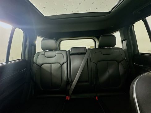 New 2025 Jeep Grand Cherokee Overland w/ Luxury Tech Group IV image 10