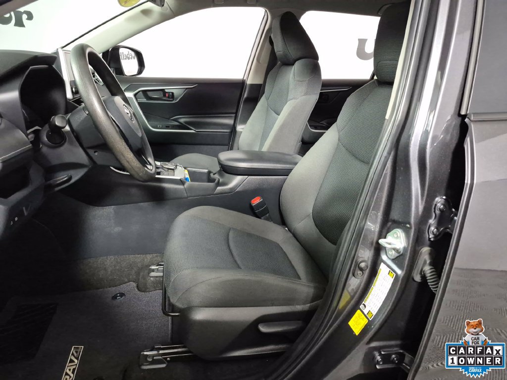 Used 2023 Toyota RAV4 LE AWD/4WD image 9