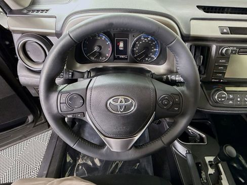 Used 2016 Toyota RAV4 XLE AWD/4WD image 18
