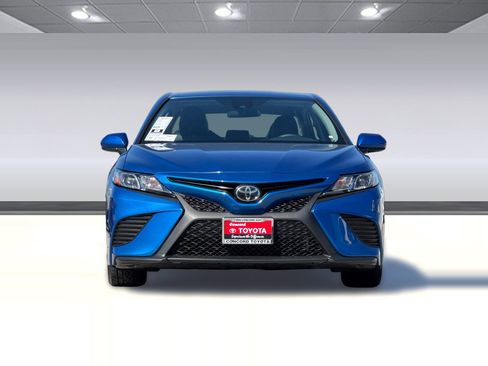 Used 2019 Toyota Camry SE image 5