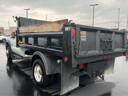 Used 2015 Ford F550 4x4 Regular Cab Super Duty image 8