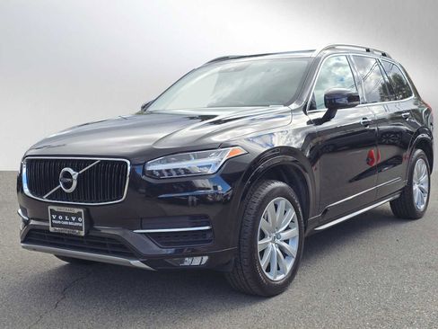 Used 2019 Volvo XC90 T5 Momentum FWD image 7