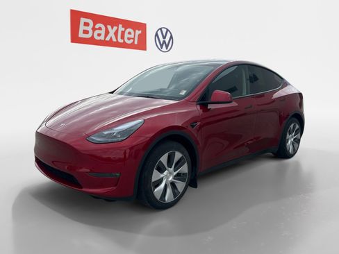 Used 2024 Tesla Model Y Long Range image 17