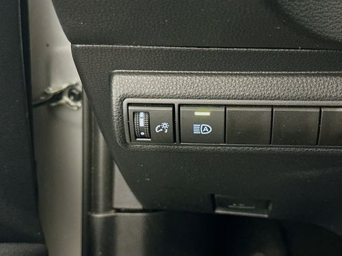 Used 2024 Toyota Corolla LE FWD image 17