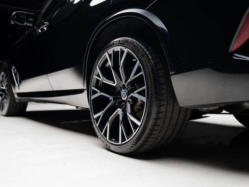 Used 2022 BMW X5 M w/ Executive Package AWD/4WD image 81