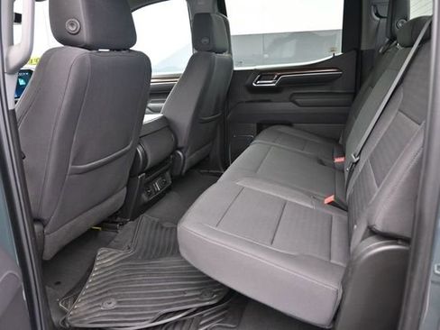 Used 2025 Chevrolet Silverado 1500 LT AWD/4WD image 17