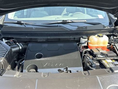 Used 2018 Chevrolet Traverse LT w/ LPO, Cargo Package image 24