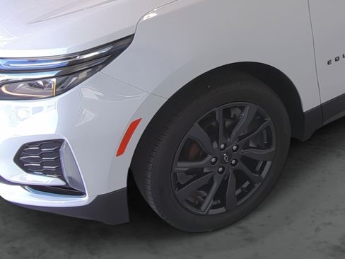 New 2023 Chevrolet Equinox RS w/ RS Leather Package AWD/4WD image 7
